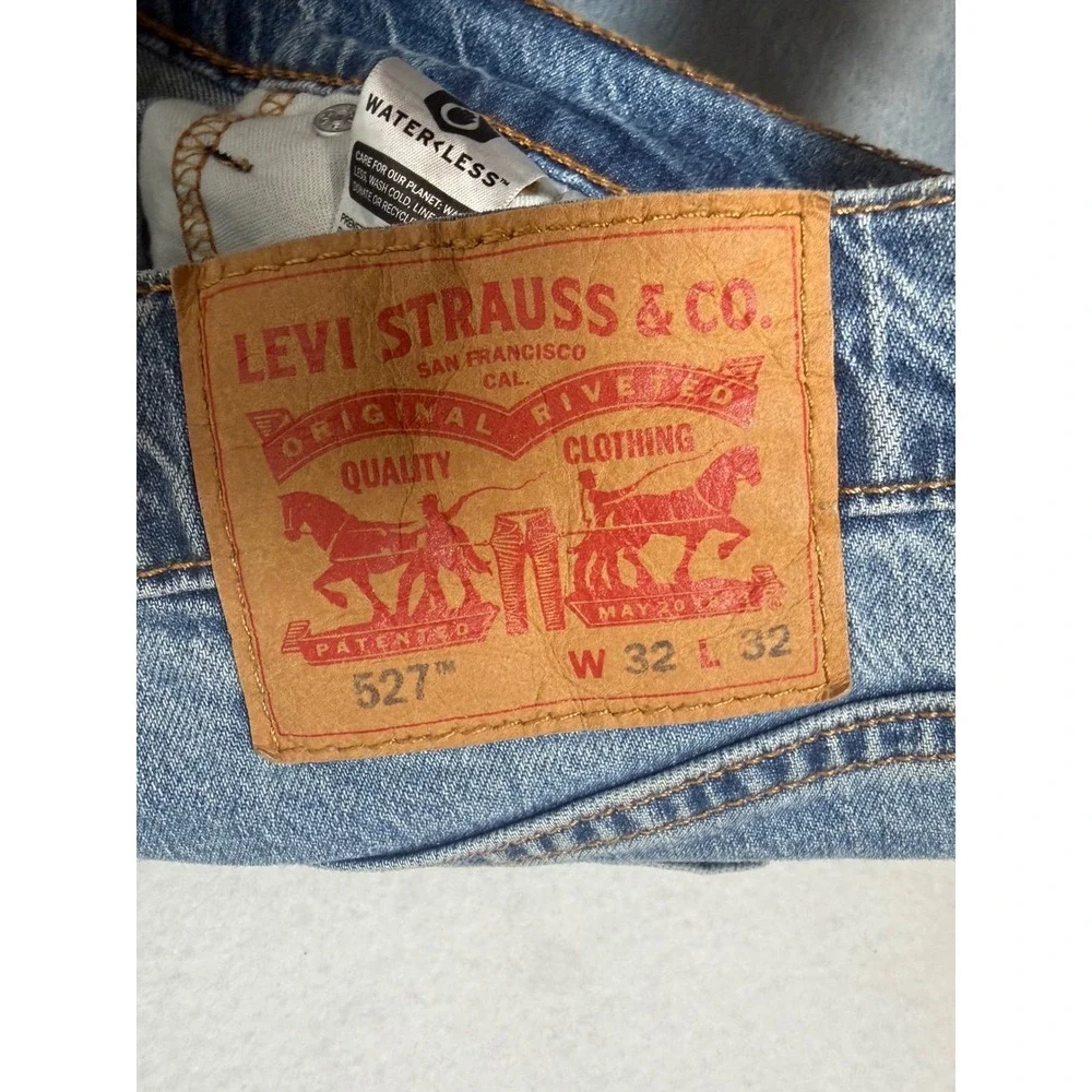 Levis 527 Slim Bootcut Jeans Men 32x32 Light Wash Blue Denim Water Less 527-0539